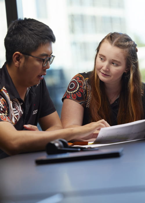 aurizon-graduates-working-table-featured-card