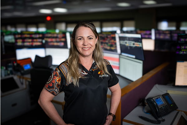 aurizon-network-controller-smiling-card-collection