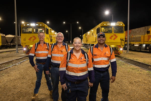 aurizon-train-drivers-townsville-depot-card-collection