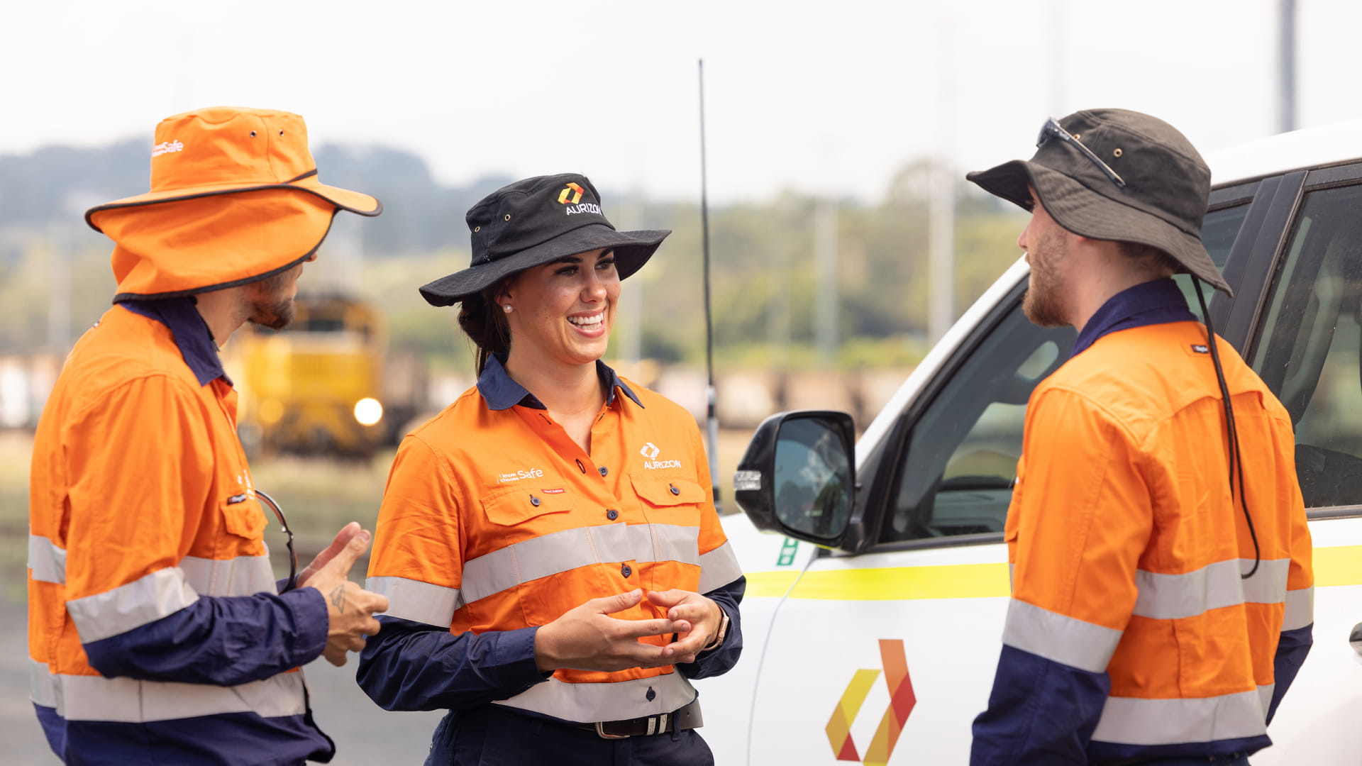 aurizon-employees-and-vehicle-header-banner