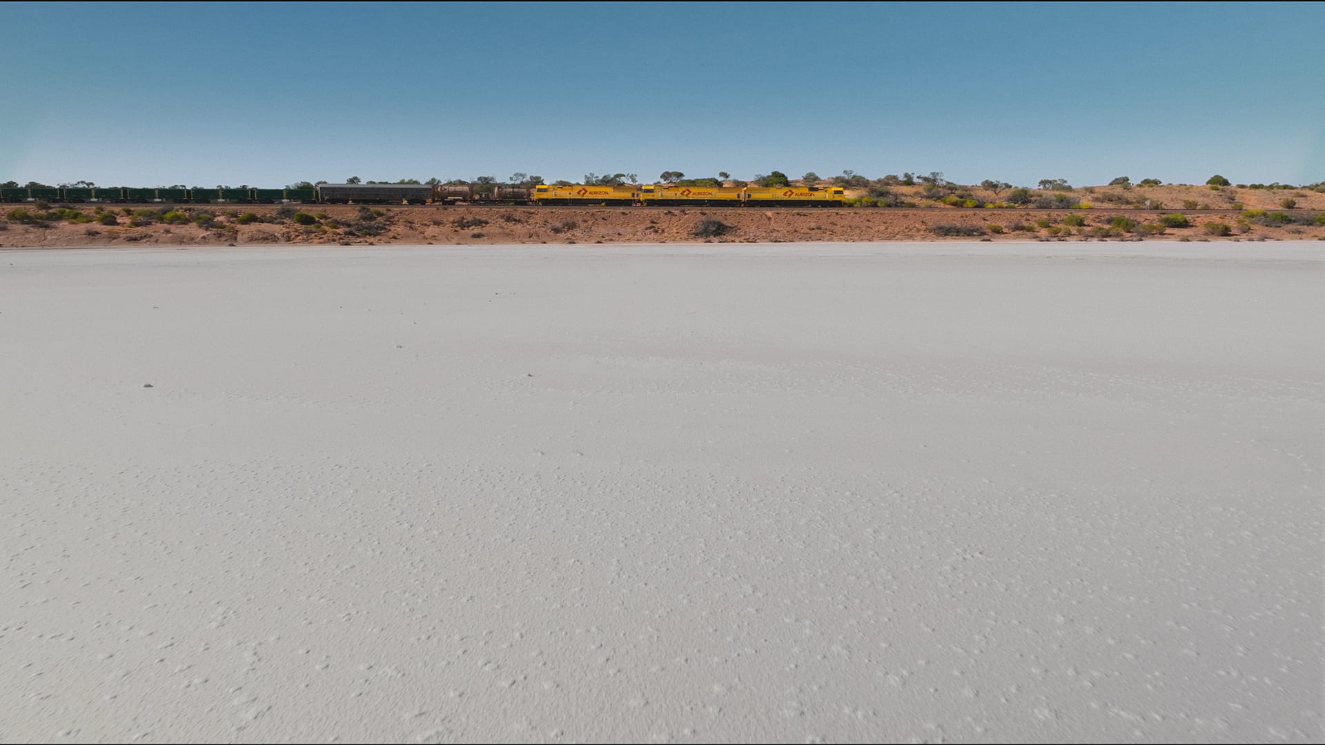 aurizon-train-lake-hart-bulk-central